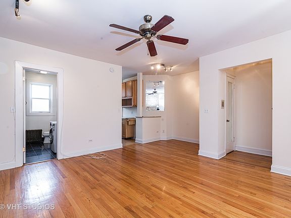 4th image of 1228 W Jarvis Ave APT 2S