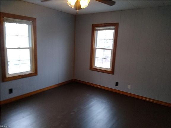 3rd image of 3151 W 41st St Floor 2