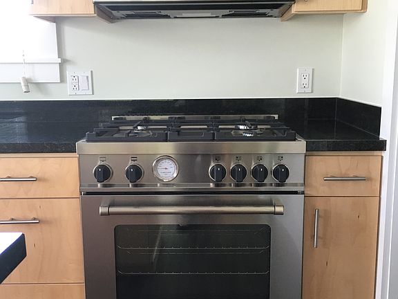 Stove/oven/microwave