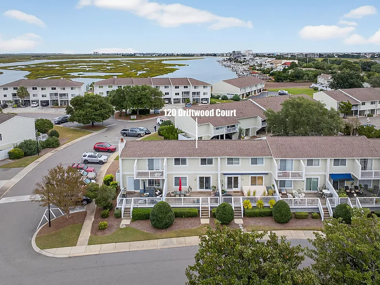 120 Driftwood Ct — Photo 31
