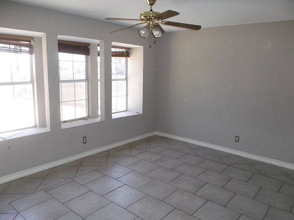 5th image of 5112 N Esmond Dr