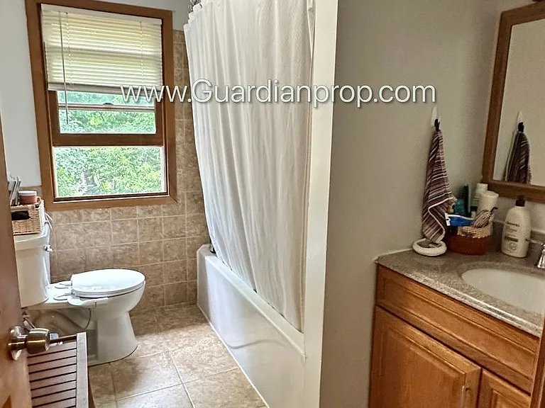 16720 Excelsior Blvd — Photo 8