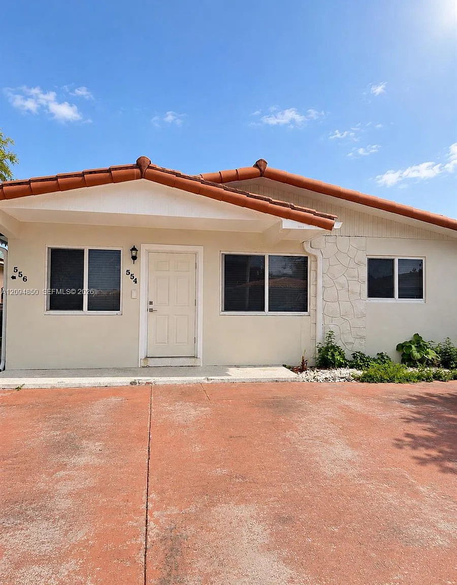 Hialeah 8th Addn — Photo 1