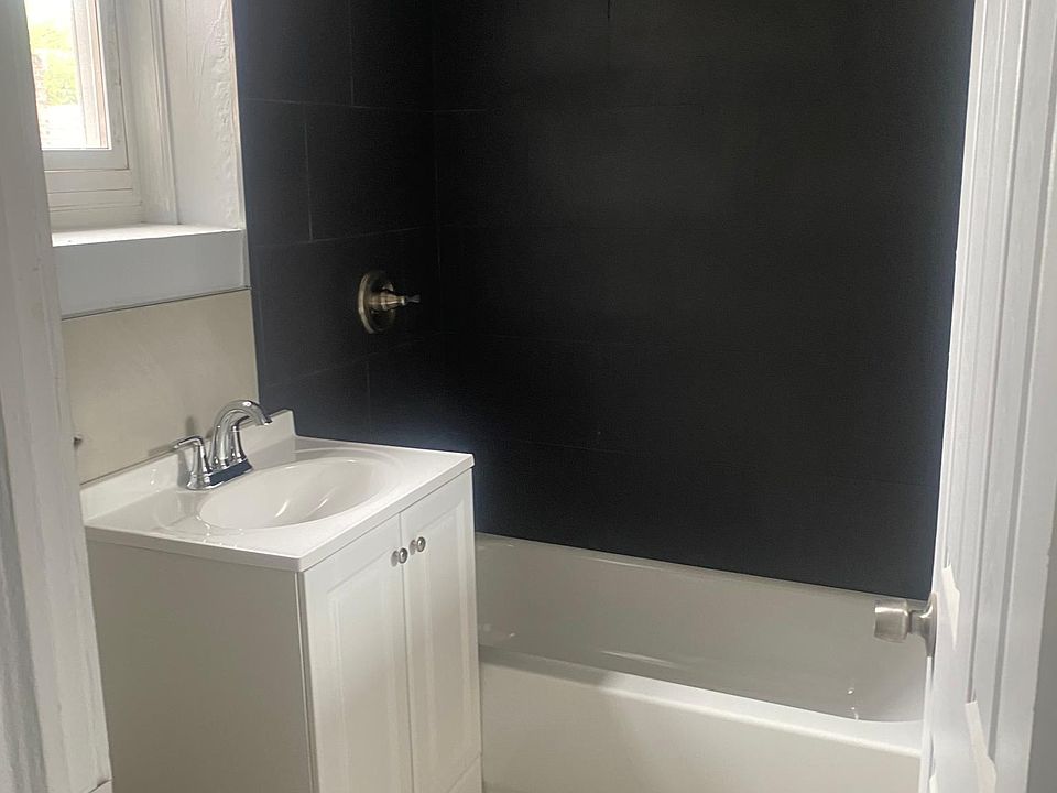 1st image of 361 Sanford Ave #6