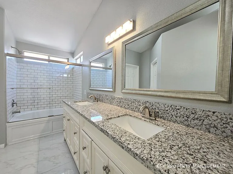 4613 Fireside Ln — Photo 16