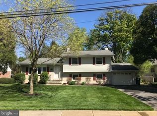 16 Ritter Ln, Newark, DE 19711