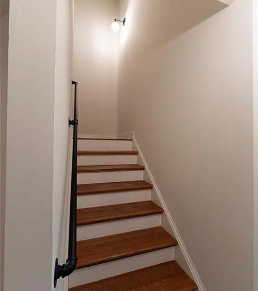 1213 Watson Trl SE — Photo 17