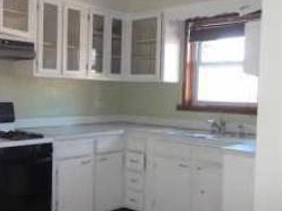 2nd image of 7510 Kolmar Ave