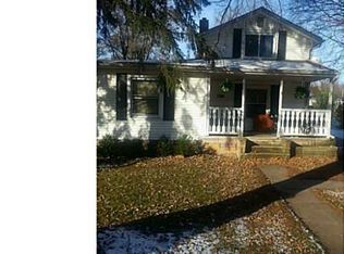 1210 Hall St, Eaton Rapids, MI 48827