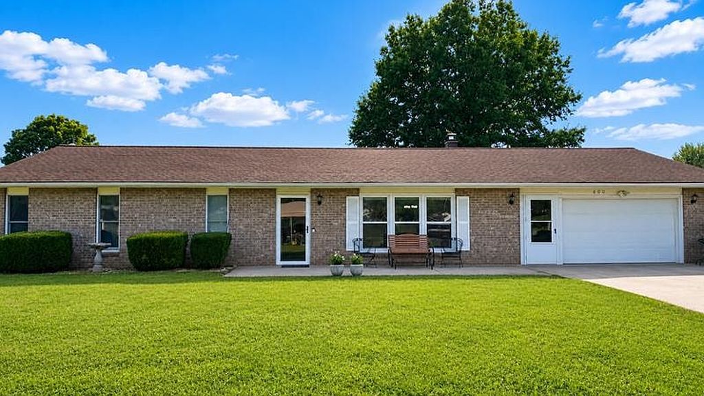 600 Kingsbury Blvd - Property Image