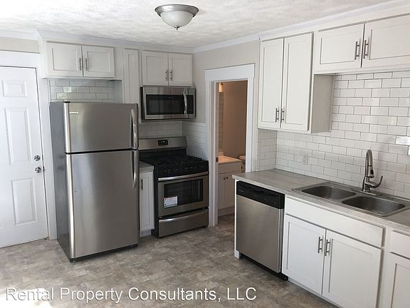 5th image of 718 Crosby St NW