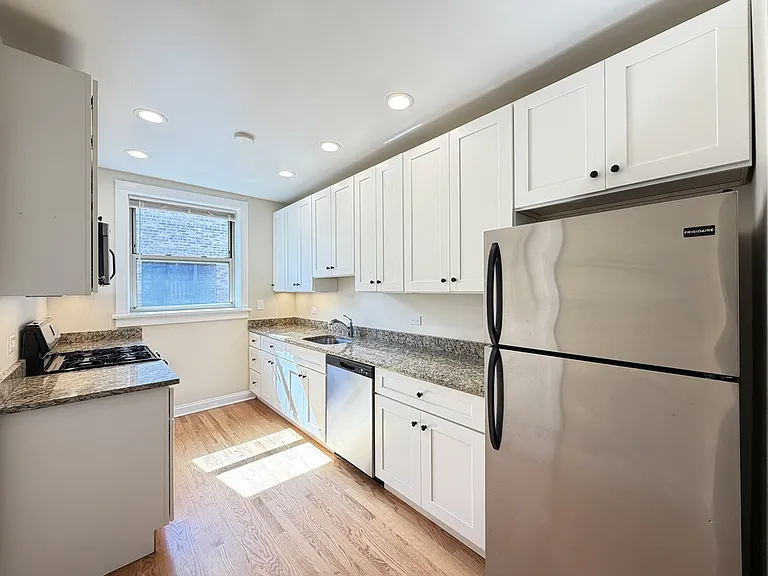 914 Crain St #N3-B — Photo 3
