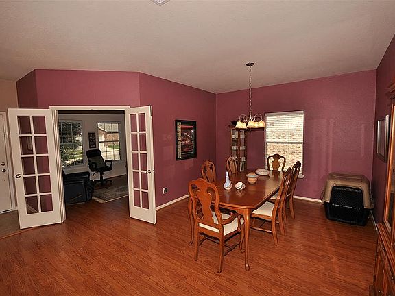 3rd image of 15218 Bartlett Landing Dr