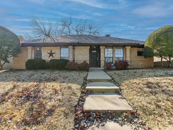 2009 Mobile Dr, Ennis, TX 75119