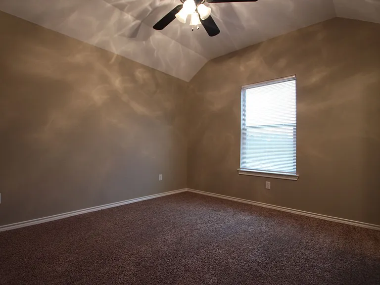 Brad Circle 1210 — Photo 12