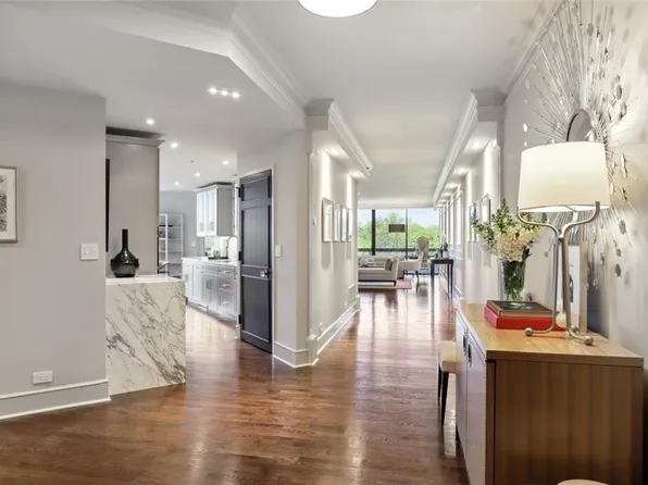 2660 Peachtree Rd NW APT 12C, Atlanta, GA 30305