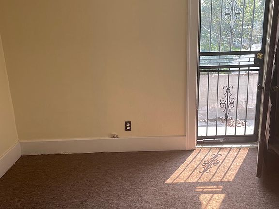 4th image of 165 Kay St Floor 2