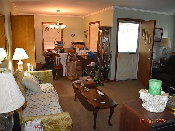 3rd image of 428 E Ventura Dr