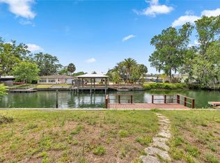 1218 SE 4th Ave, Crystal River, FL 34429