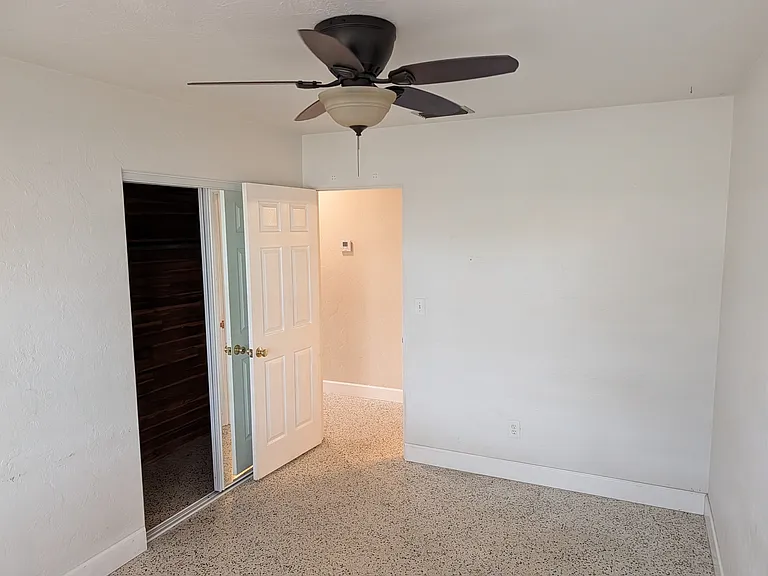 2303 Tulip St — Photo 20