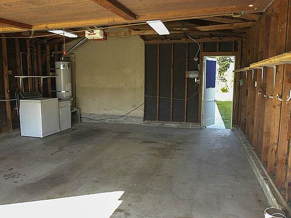 5th image of 6637 Atoll Ave