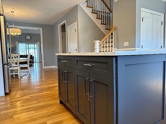 5th image of 18 Millstone Dr #18