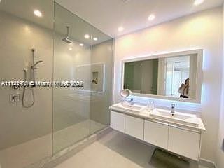 3rd image of 6621 NW 105th Ct