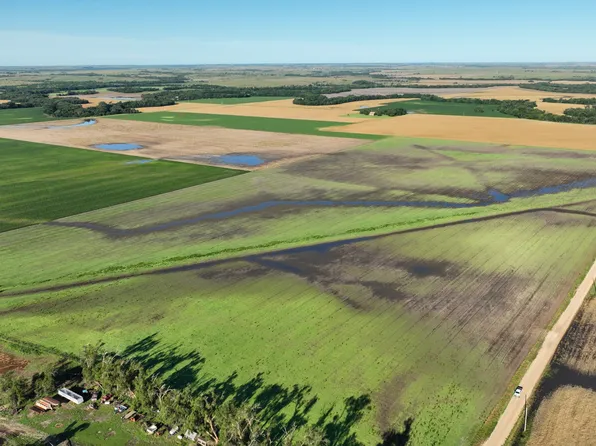 679 Buffalo Rd, Tescott, KS 67484