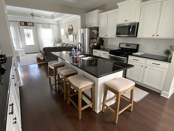 3rd image of 4116 Alva Ln