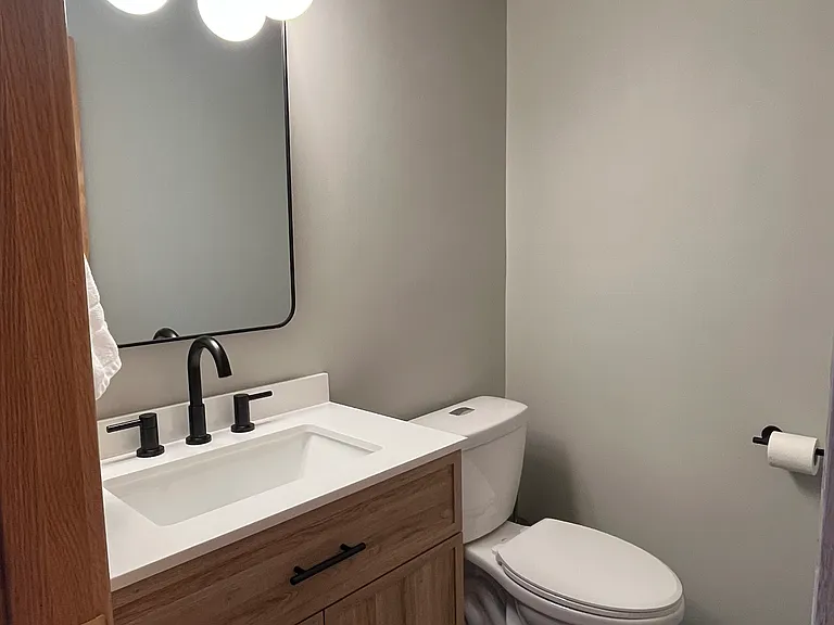 820 Oriole Way — Photo 7