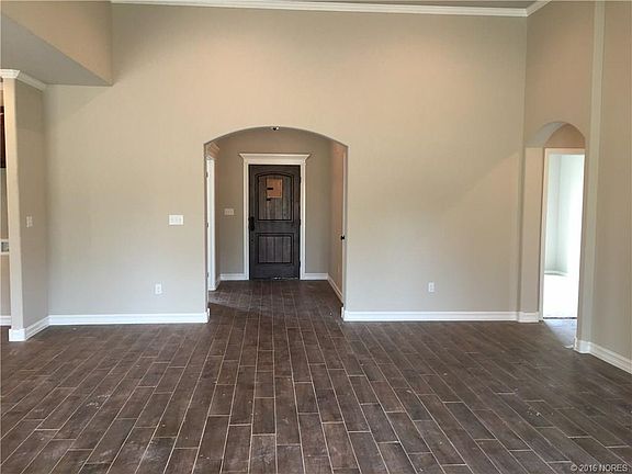2nd image of 14573 Eagle Dr