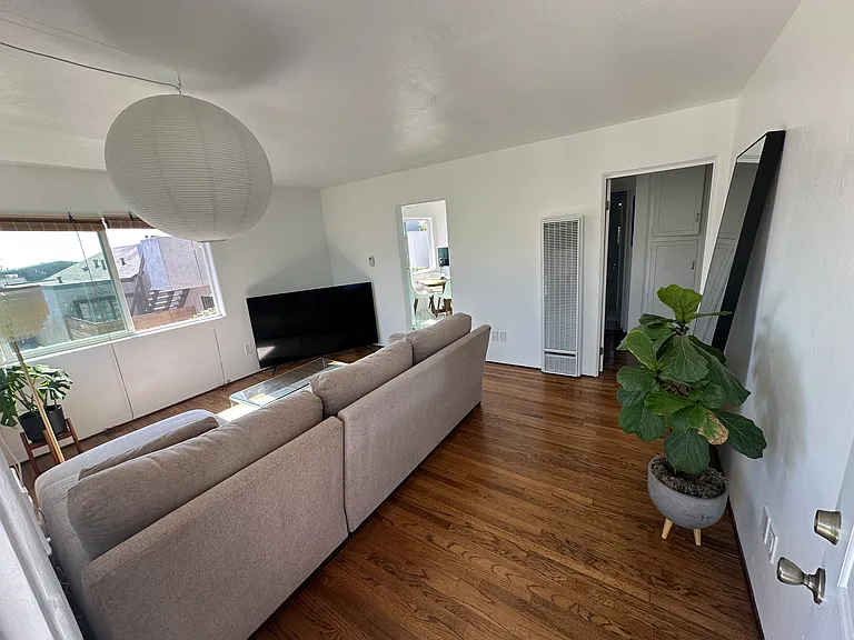 518 Arenas St — Photo 7