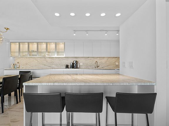 2nd image of 505 N Lake Shore Dr APT 3904