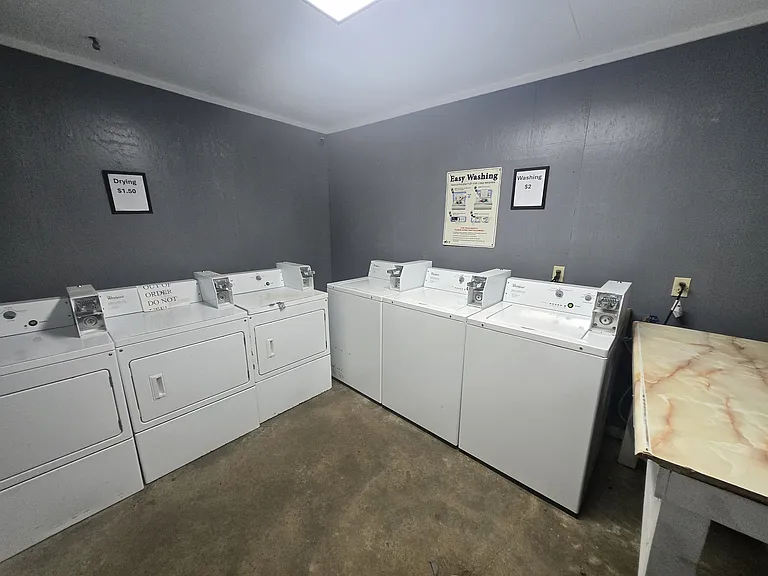 15890 US Highway 59 A[[leby Courtyard #1 — Photo 8