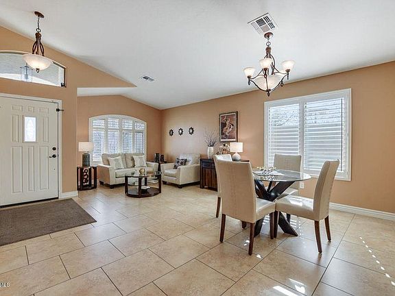 3rd image of 8114 N 56th Ln