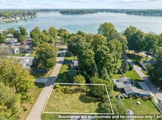 22345 Woodland St, Cassopolis, MI 49031