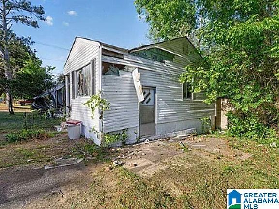 3rd image of 533 Robison Dr