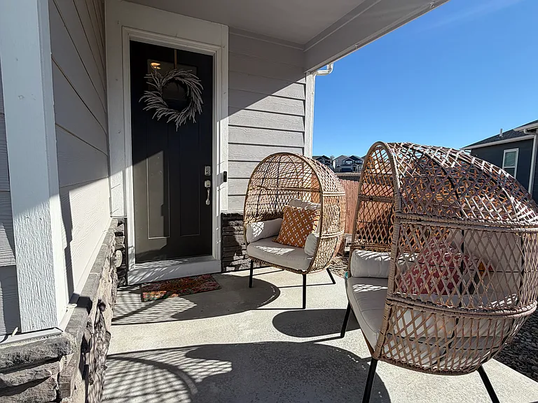6977 Maidford Dr — Photo 3