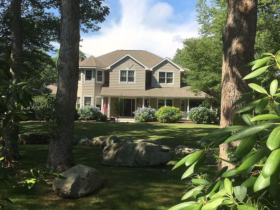 1st image of 135 Westmoreland St