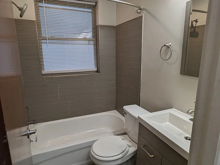 Campus Apartments — Photo 21
