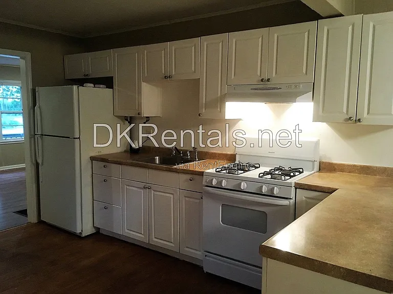808 Meadow Pl — Photo 11