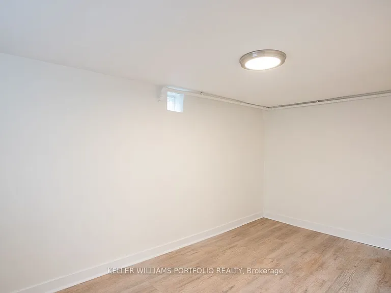 821 Gladstone Ave #LOWER — Photo 7
