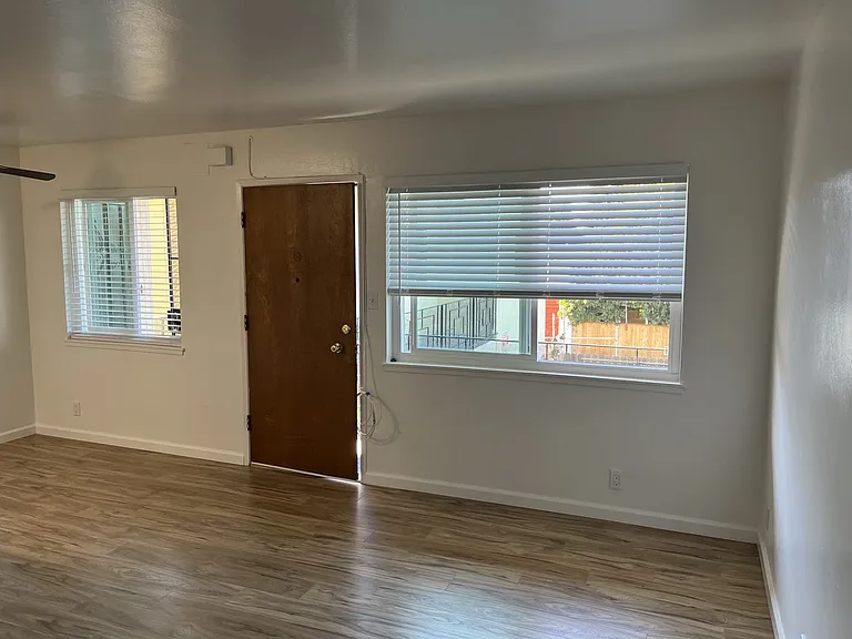 15991 Mateo St #7 — Photo 5