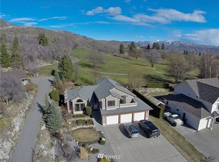 728 Golf Course Dr, Chelan, WA 98816