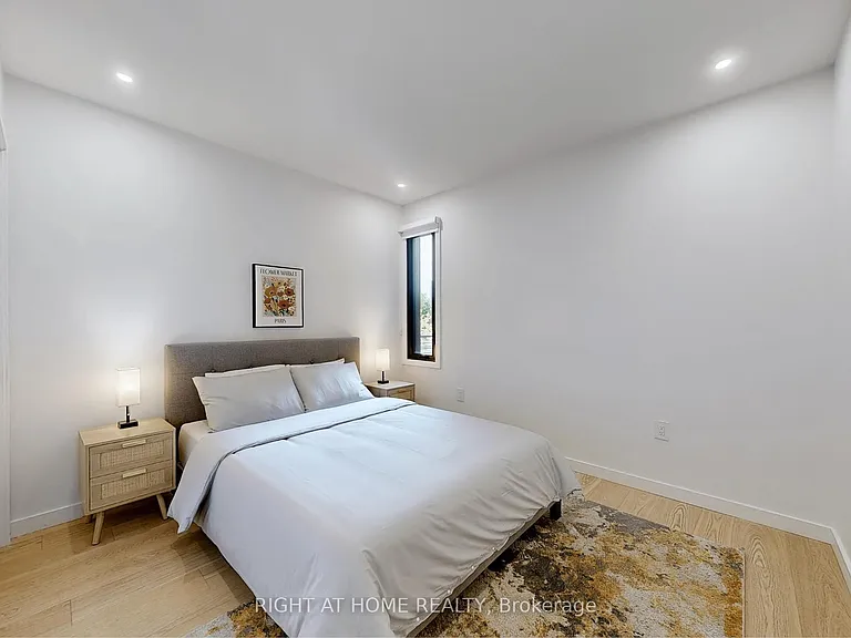798 Dovercourt Rd #2 — Photo 16