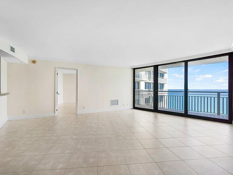 3000 N Ocean Dr #33E — Photo 4