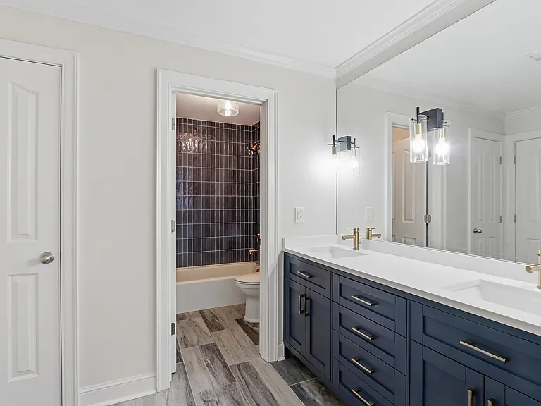 5400 Park Ave #205 — Photo 14