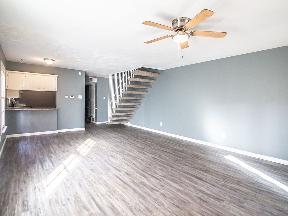1st image of 2105 49th St #D