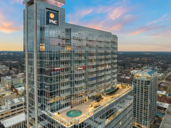 301 Fayetteville St Unit 3305, Raleigh, NC 27601