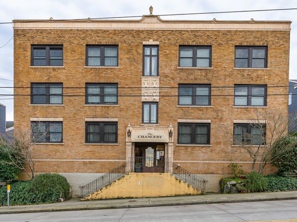 2328 10th Ave E APT 202